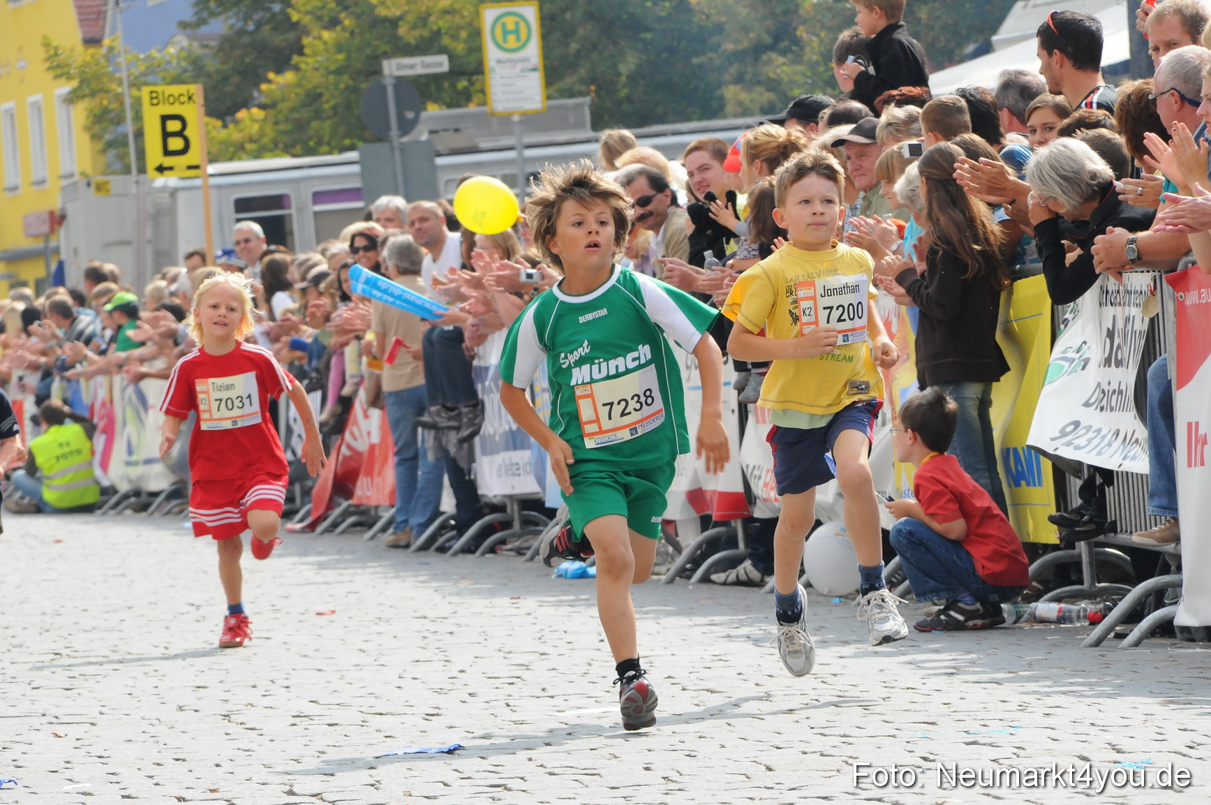 0025 Stadtlauf Neumarkt Bambinilaeufe 200909
